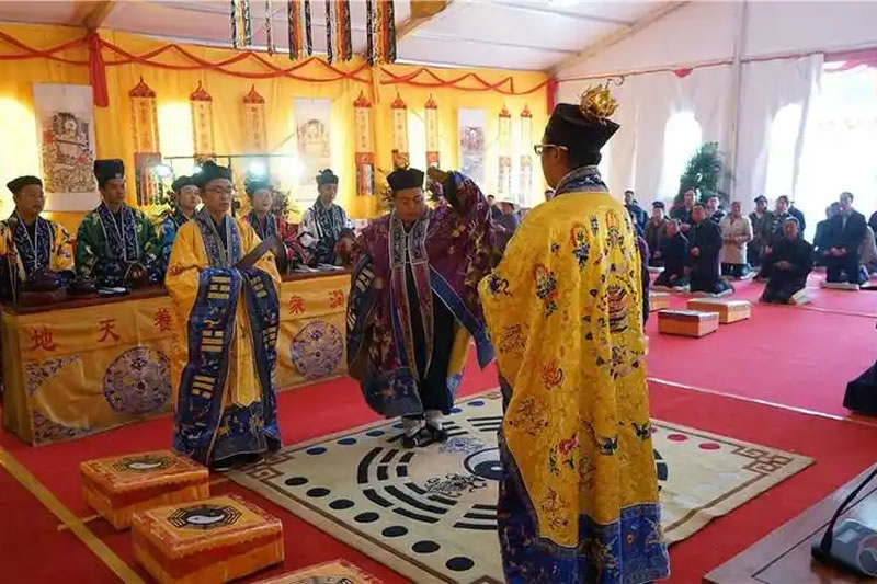 超度仪式中的 “上表” 环节：如何向天庭传达诉求？