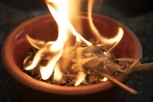 婴灵超度中的禁忌与注意事项：道教仪轨的严谨性