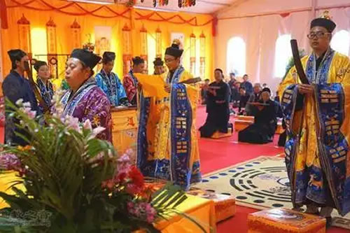 婴灵超度中的音乐与唱诵：道教科仪的艺术性