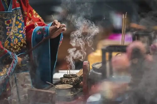 婴灵在道教阴曹体系中的定位与职责